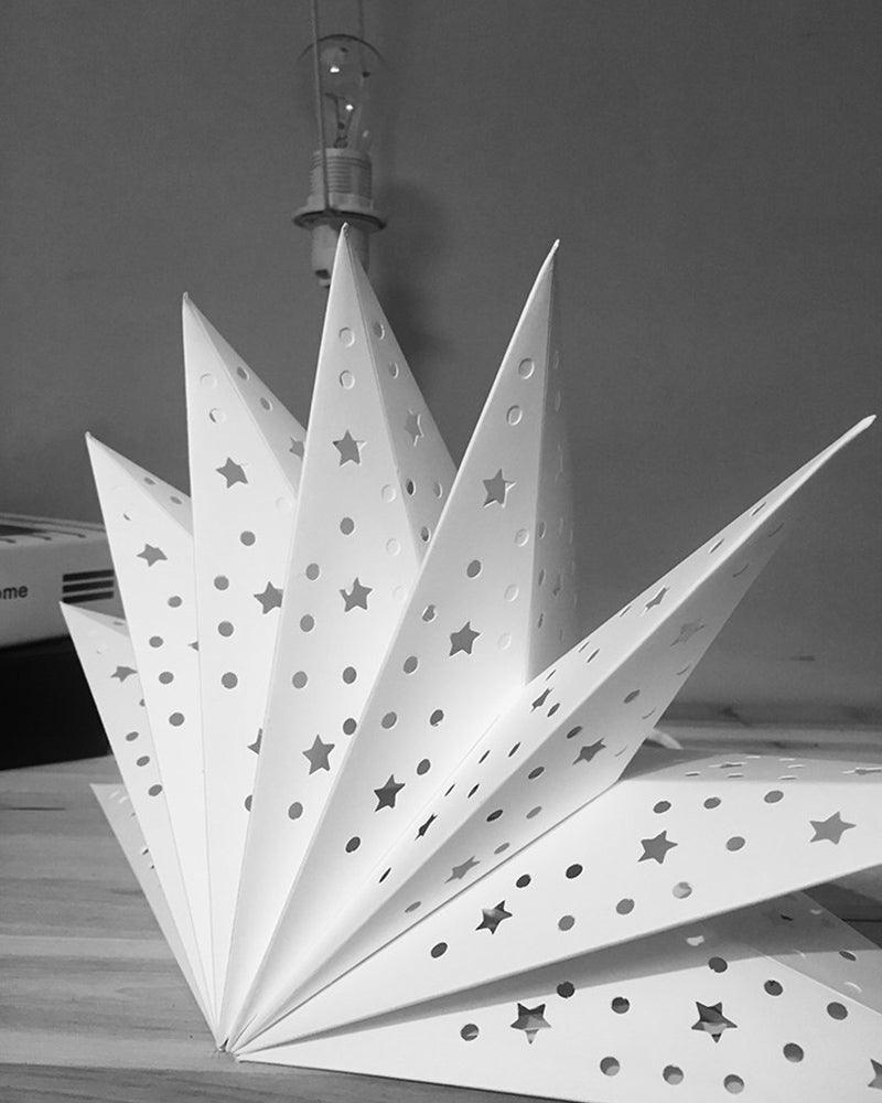 Modern Retro Led Table Lamp Desk Light Paper Star Wood Lamp Nordic Design Minimalist Bedside Living Room Bedroom Decor Cute Study Lamps for Bedroom Décor