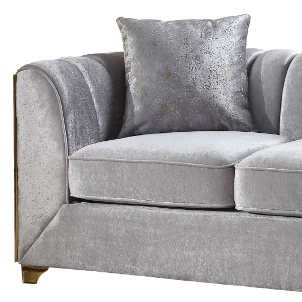 Velencia - Modern Style Loveseat