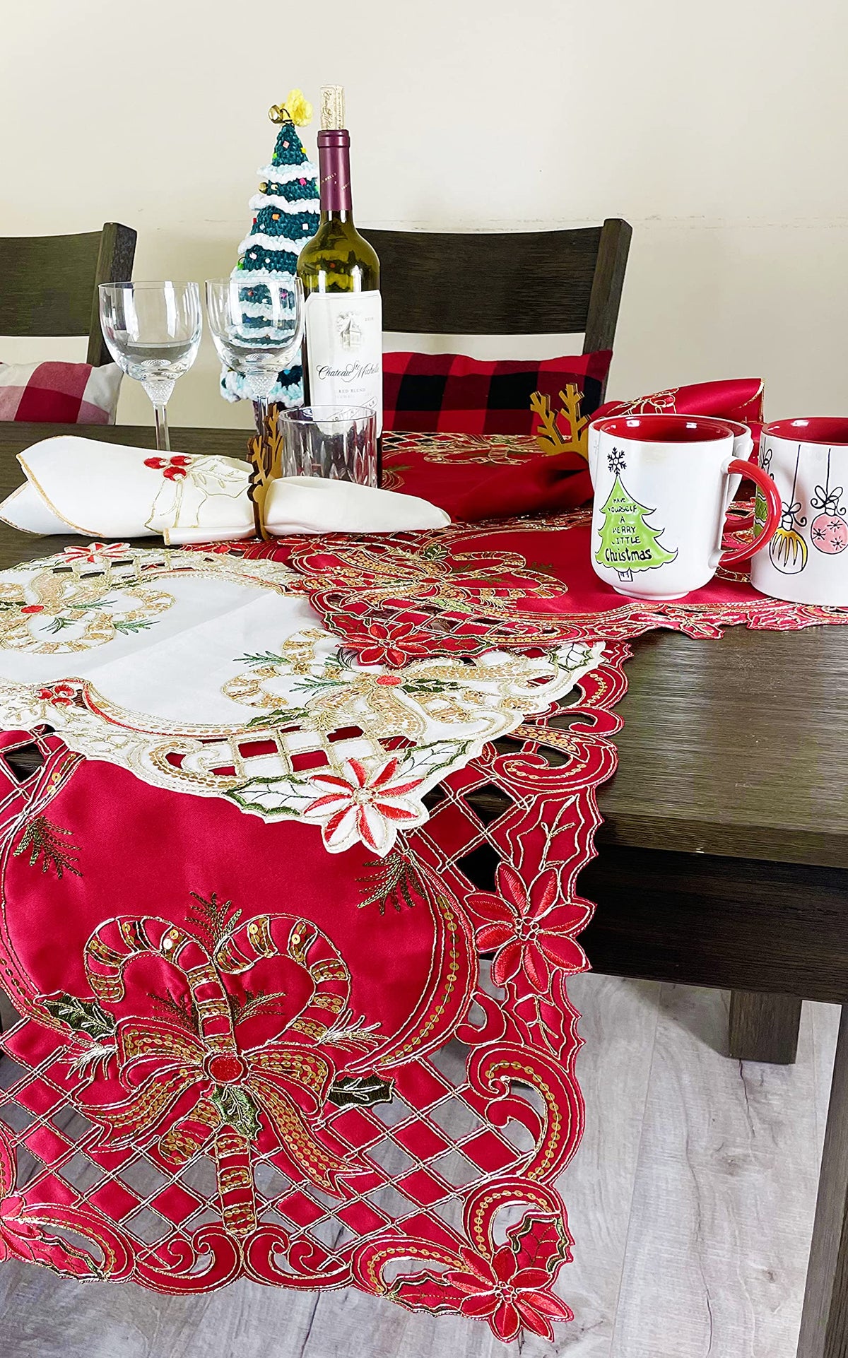 Fennco Styles Christmas Embroidered Holly Cloth Napkins 20" W x 20" L, Set of 4