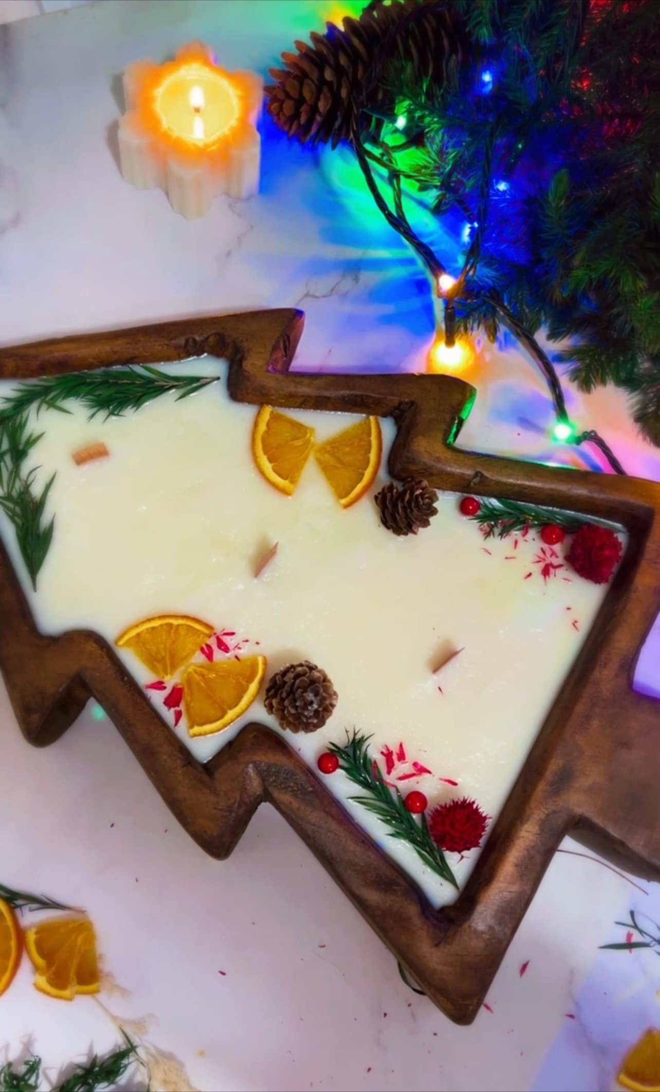 Large Christmas Tree Wooden Dough Bowl Scented Candle – Handcrafted Soy Wax Holiday Decor & Gift